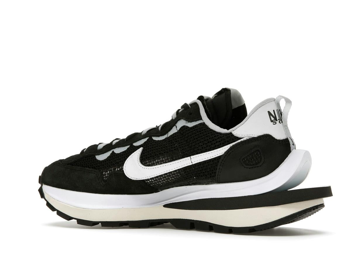 Nike Sacai Vaporwaffle Black White CV1363-001 - savito