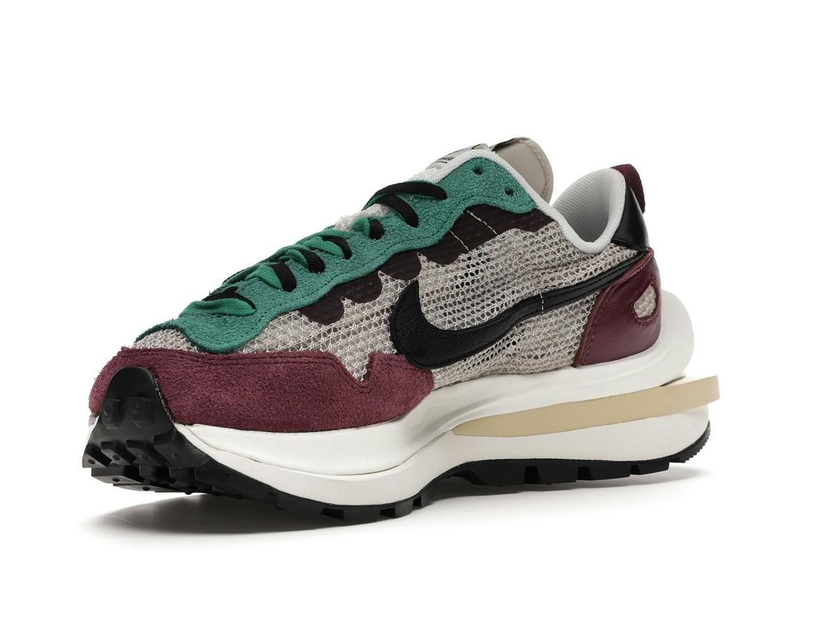 Nike Vaporwaffle sacai Villain Red Neptune Green DD3035-200 - savito