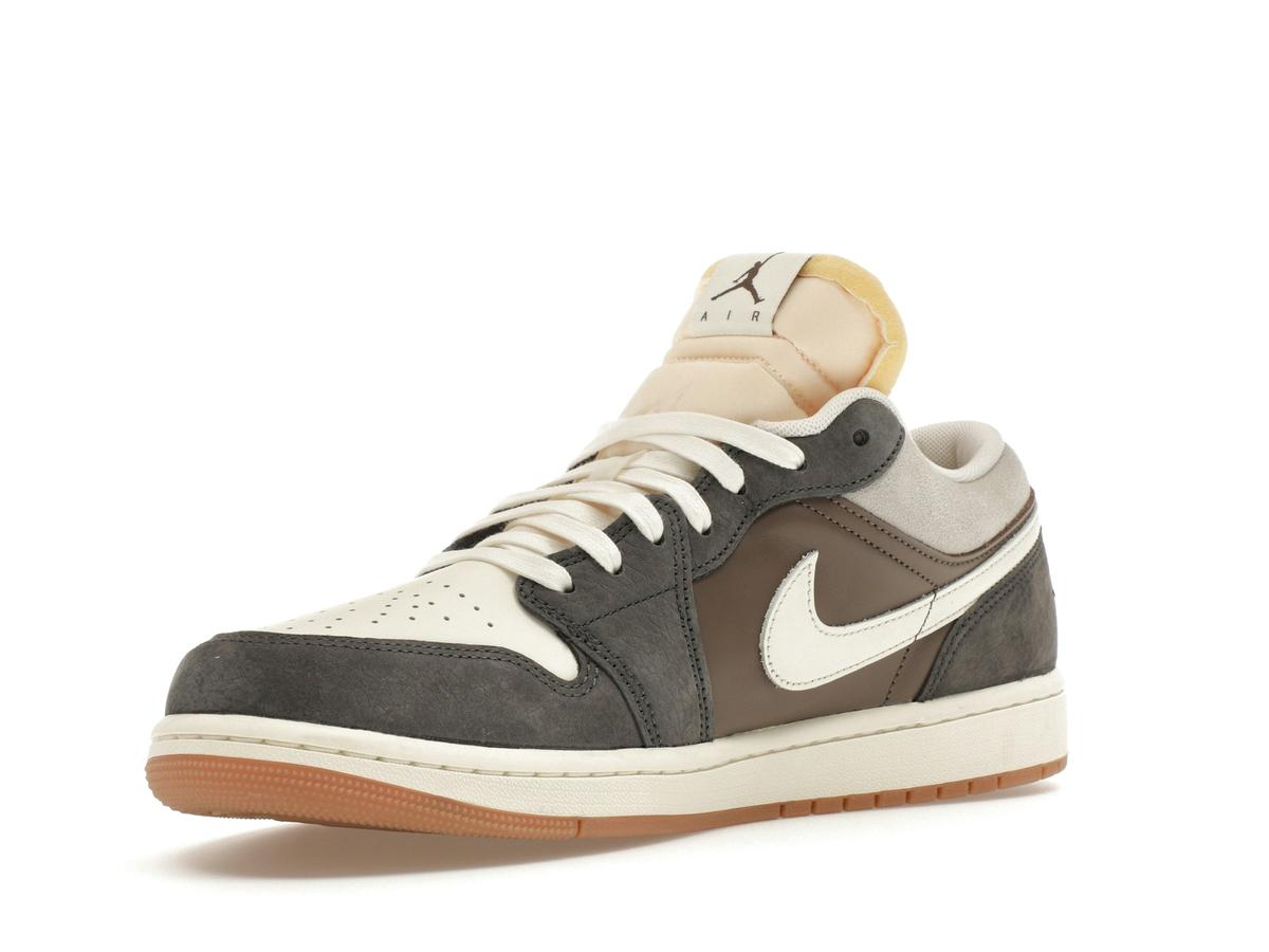 Jordan 1 Low SNKRS Day Korea Magpie (2023) White/Grey-Gum FD0399-004 - savito
