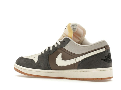 Jordan 1 Low SNKRS Day Korea Magpie (2023) White/Grey-Gum FD0399-004 - savito