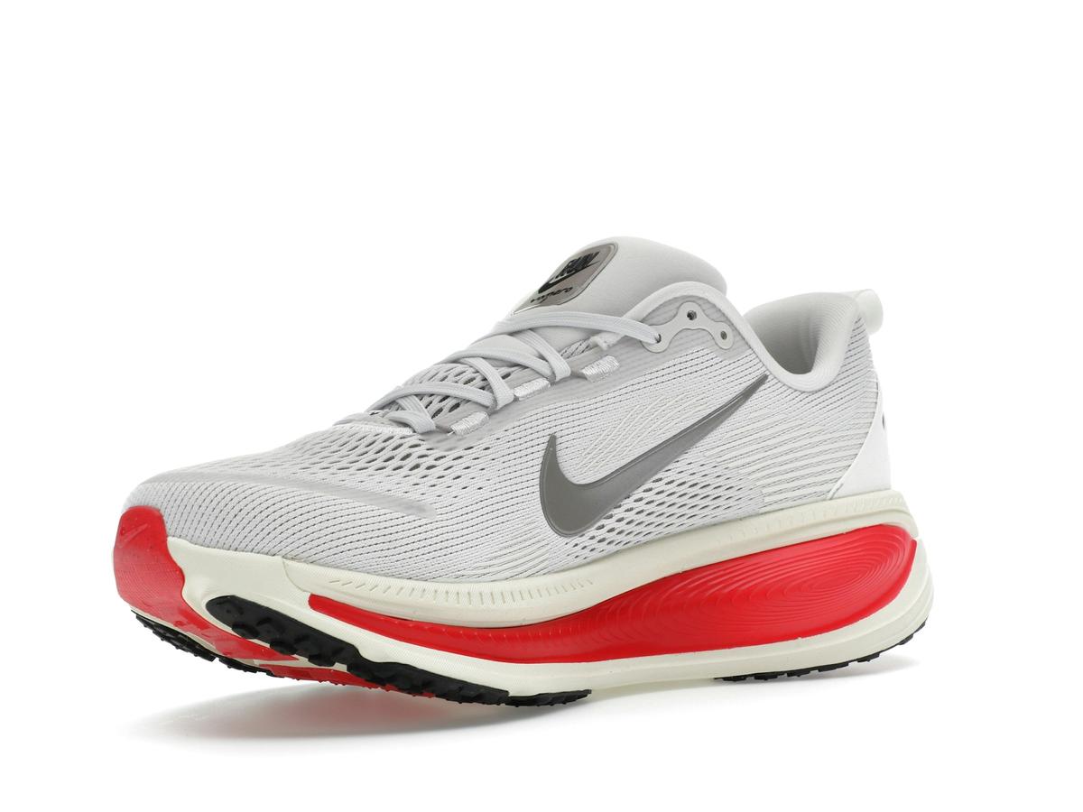Nike Vomero 18 Platinum Tint Siren Red Light Smoke Grey Metallic Pewter HM6803-001 - savito