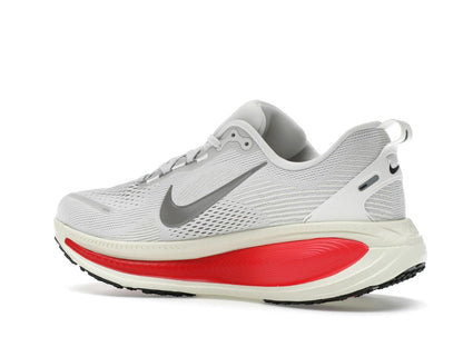 Nike Vomero 18 Platinum Tint Siren Red Light Smoke Grey Metallic Pewter HM6803-001 - savito